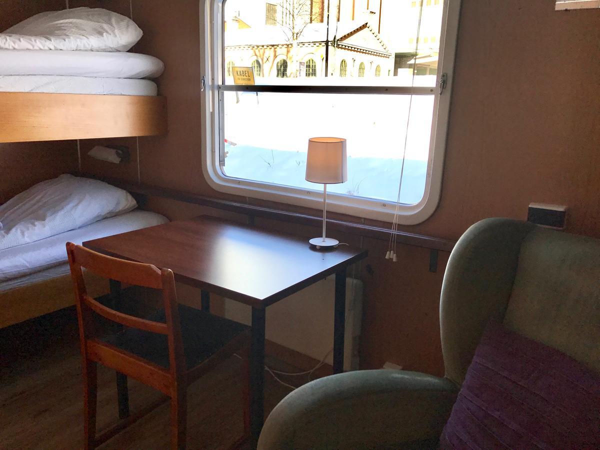 Selmas Hytt Och Salong Hostel Упсала Екстериор снимка