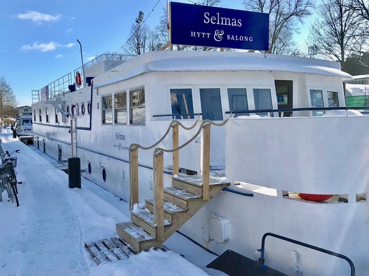 Selmas Hytt Och Salong Hostel Упсала Екстериор снимка