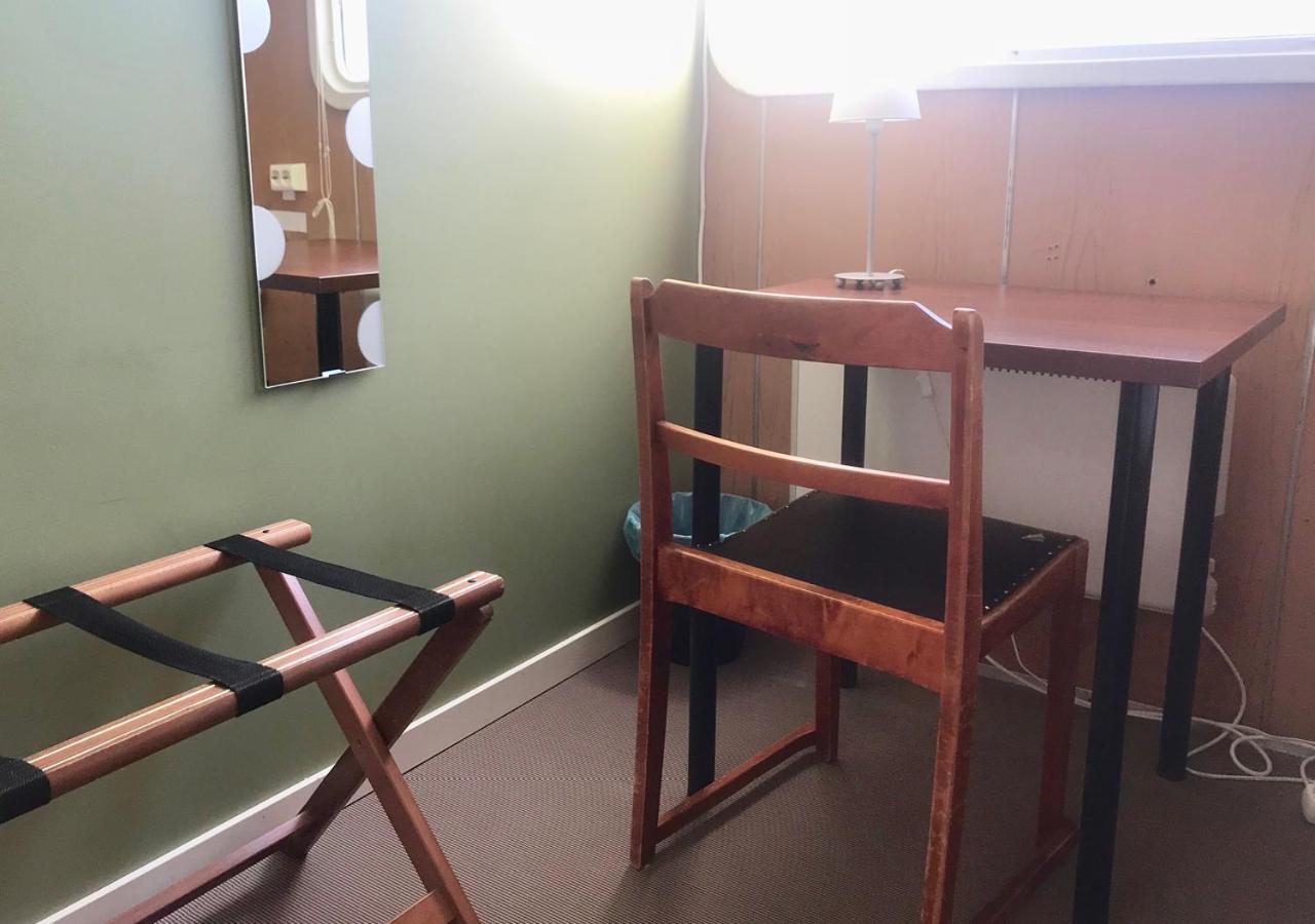 Selmas Hytt Och Salong Hostel Упсала Екстериор снимка